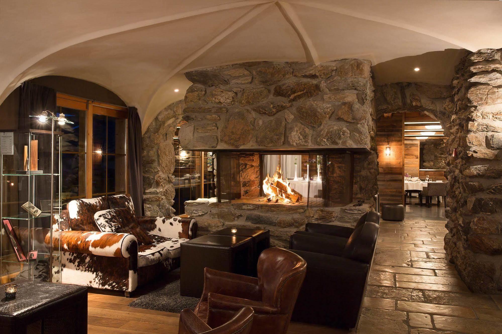 Hostellerie Du Pas De L'Ours "Relais Et Chateaux" Crans-Montana Exterior foto